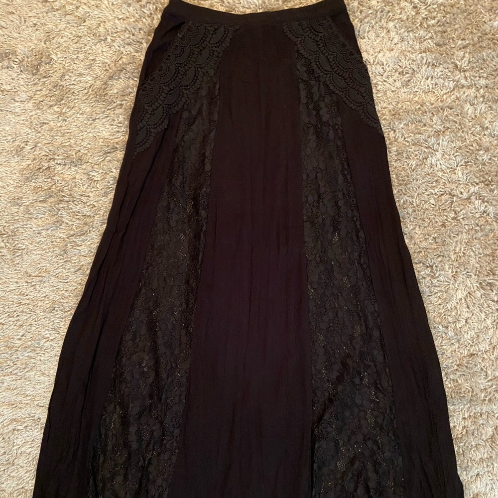 Long black maxi skirt